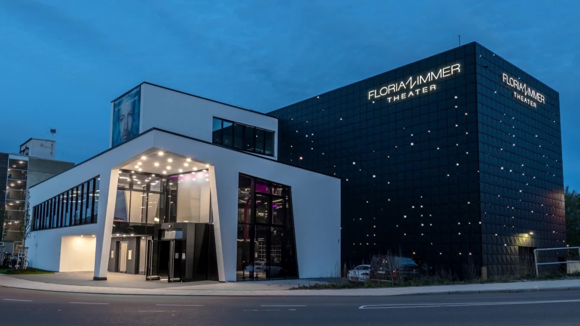 Das Florian Zimmer Theater, Home of Magic, bei Nacht